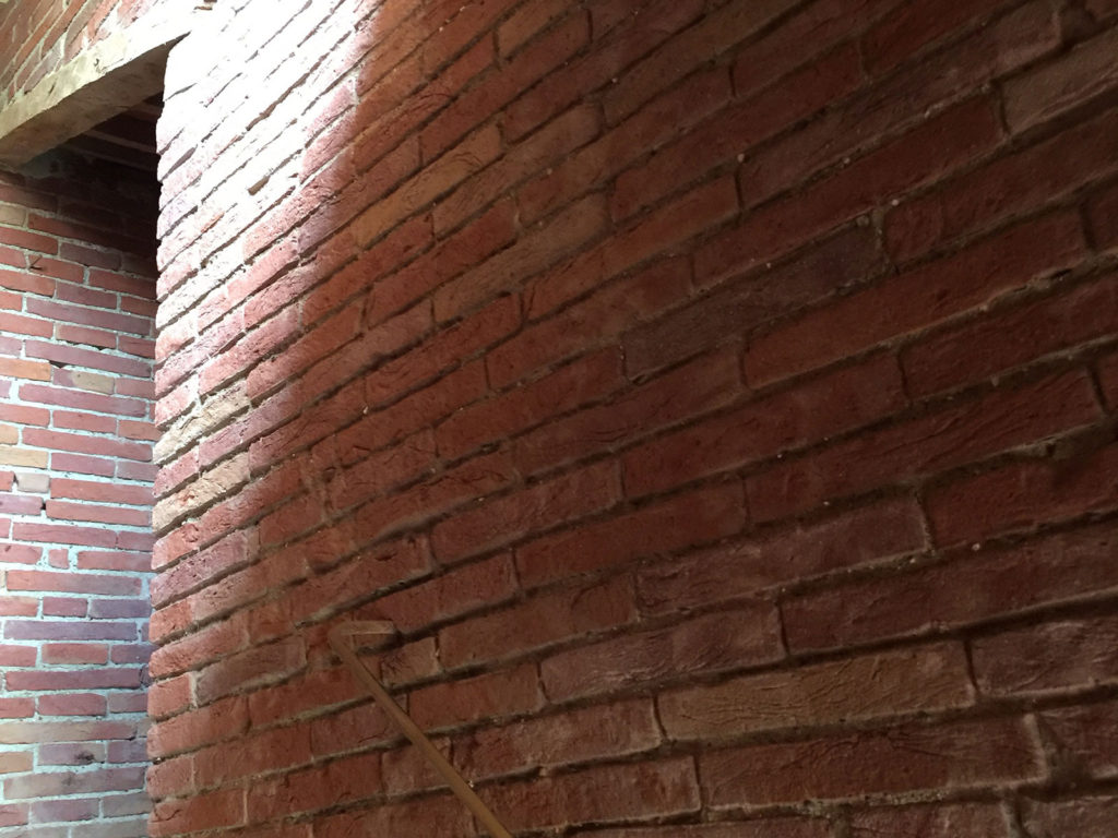 Sabbiature e restauri con sistema ad acqua