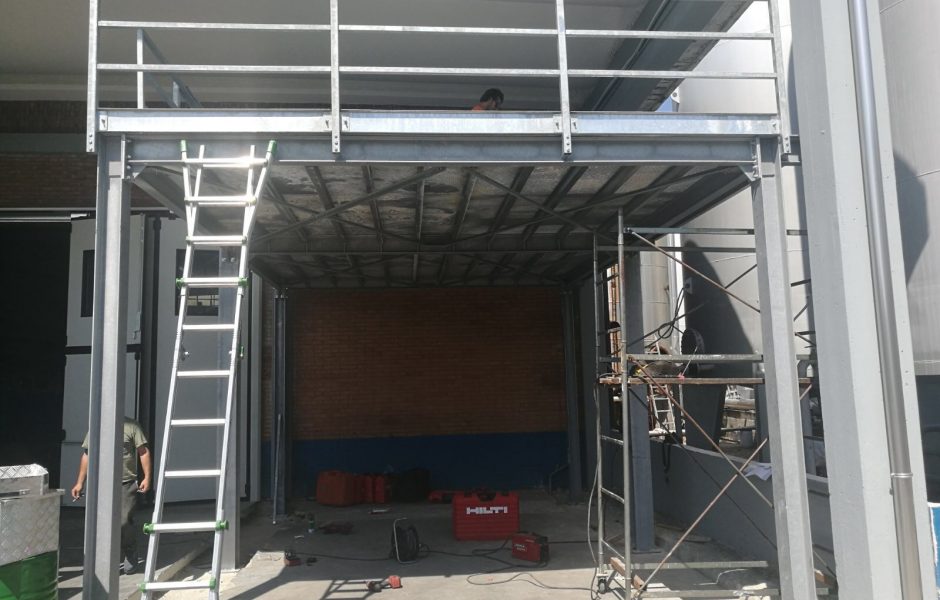 Montaggio strutture portanti in acciaio e cerchiature